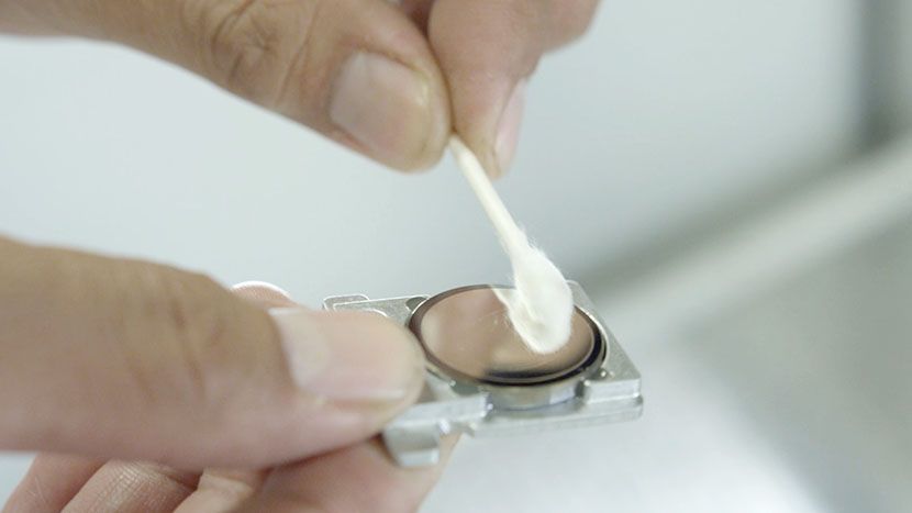 学习系统护理，如清洁光学镜片